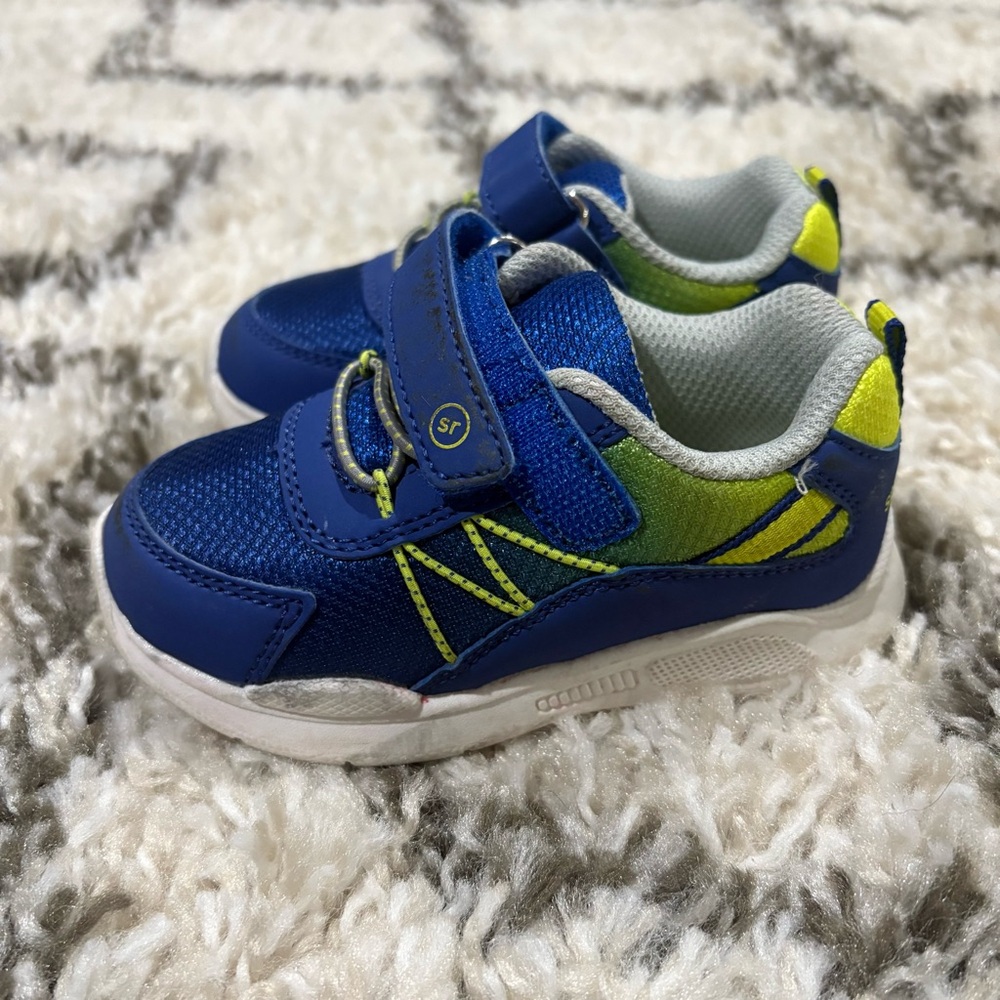 Stride Rite toddler boys blue sneakers size 6